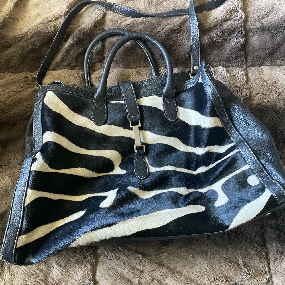 Genuine Leather Tiagnello with fur